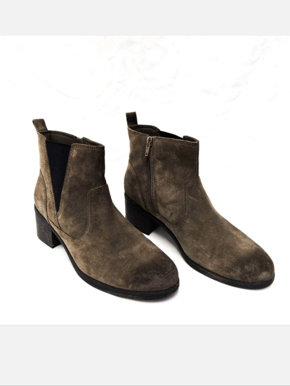 Clarks NEVELLA Bell Suede Chelsea Boots in Taupe Brown